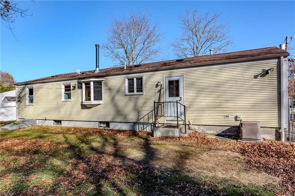 192 Burdick Drive Cranston RI 02920