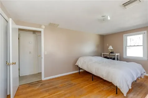 192 Burdick Drive Cranston RI 02920