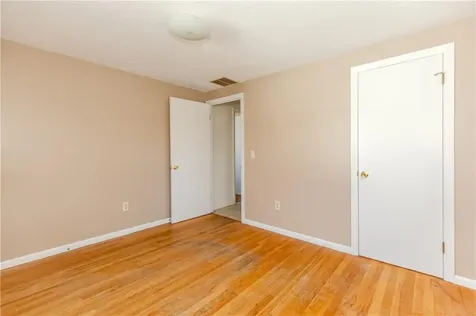 192 Burdick Drive Cranston RI 02920