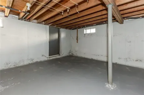 192 Burdick Drive Cranston RI 02920