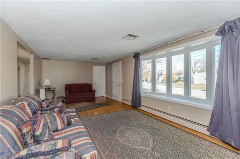 192 Burdick Drive Cranston RI 02920