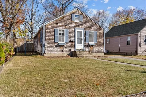 21 Riverside Avenue Johnston RI 02919