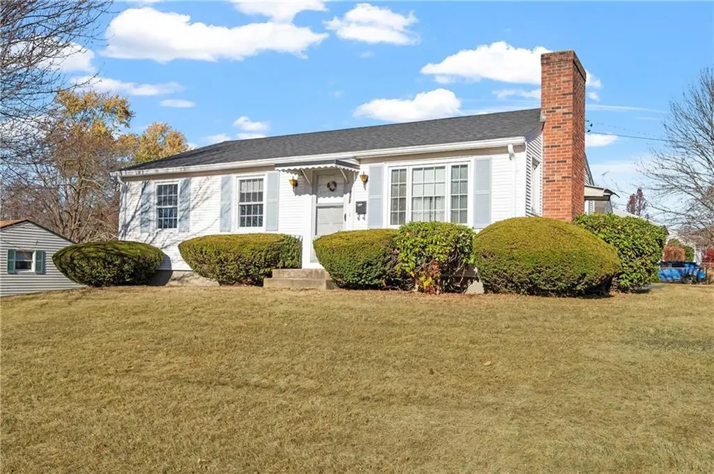 211 Knollwood Drive Woonsocket RI 02895