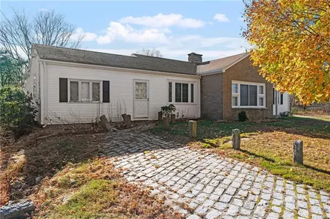 237 Sneech Pond Road Cumberland RI 02864