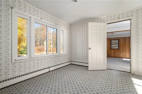 237 Sneech Pond Road Cumberland RI 02864