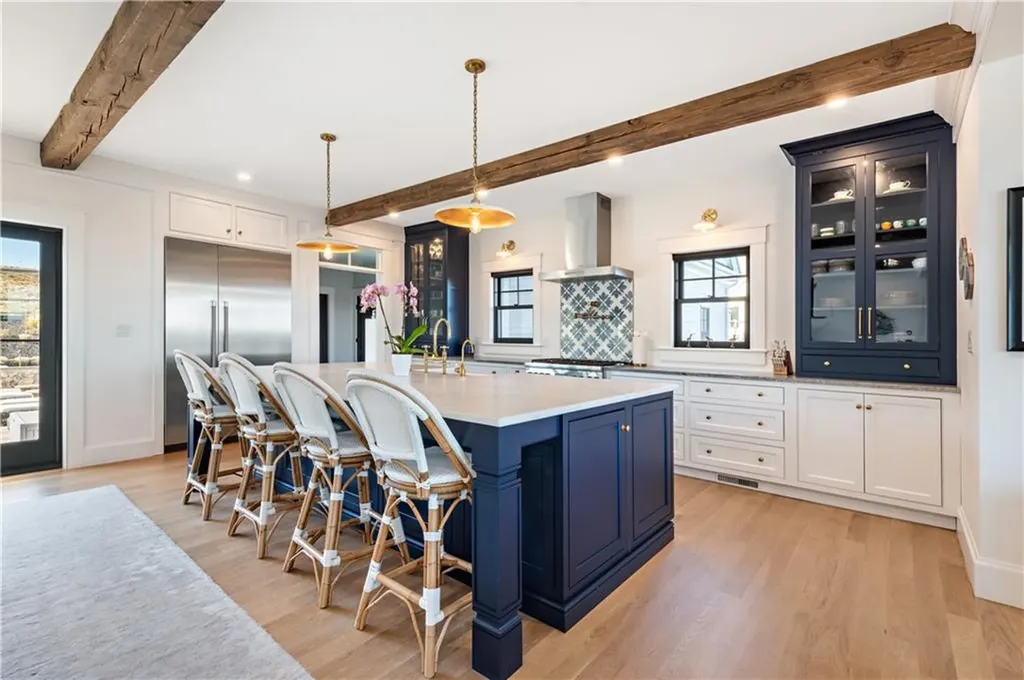 483 Vanderbilt Lane Portsmouth RI 02871