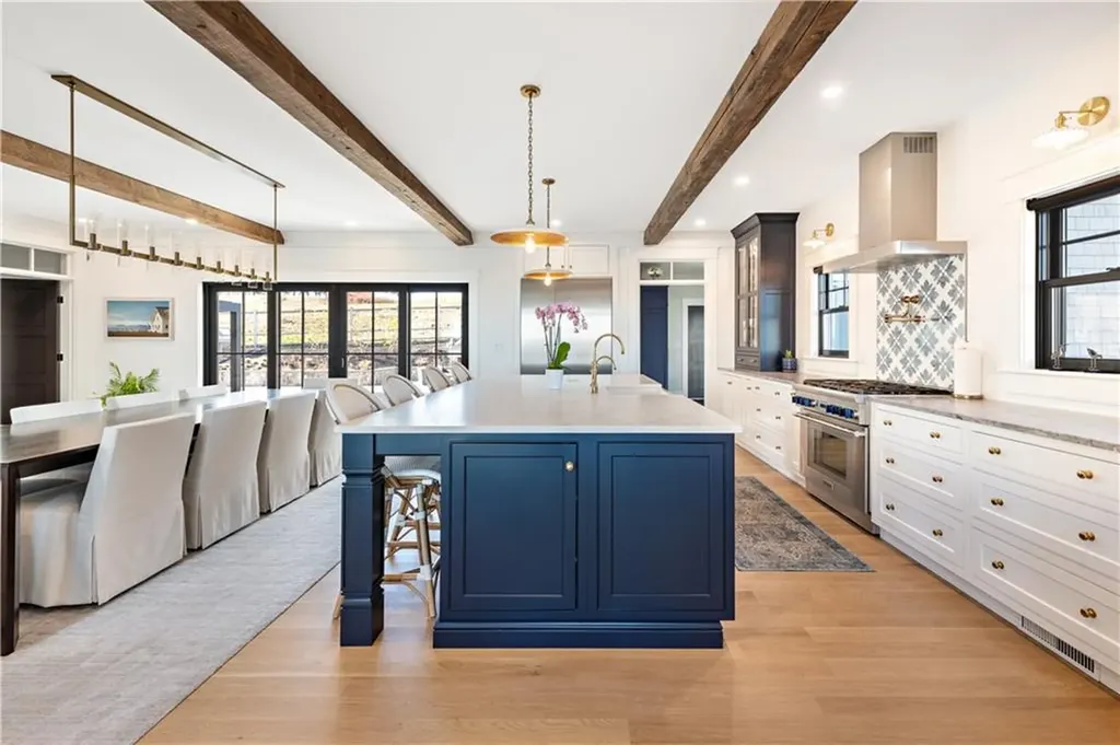 483 Vanderbilt Lane Portsmouth RI 02871