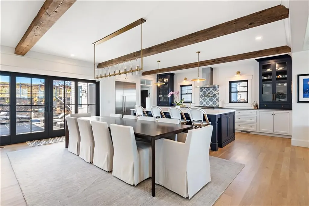 483 Vanderbilt Lane Portsmouth RI 02871