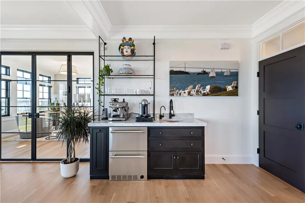 483 Vanderbilt Lane Portsmouth RI 02871