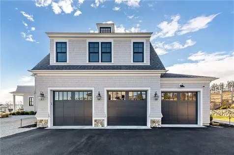 483 Vanderbilt Lane Portsmouth RI 02871