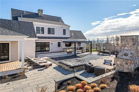 483 Vanderbilt Lane Portsmouth RI 02871