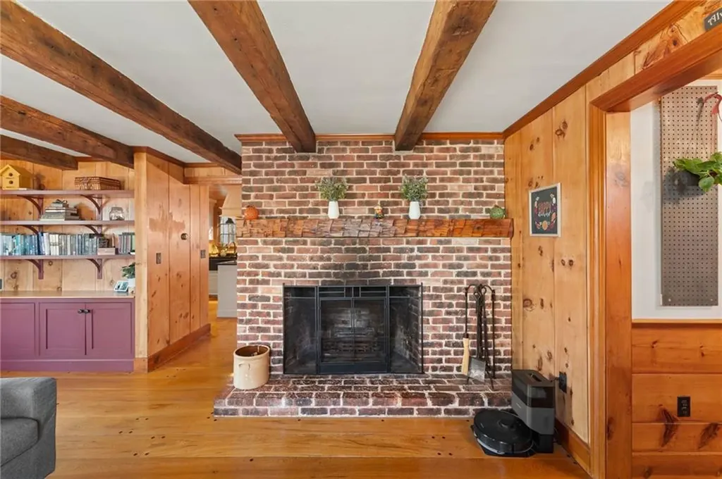 510 Reservoir Road Burrillville RI 02859