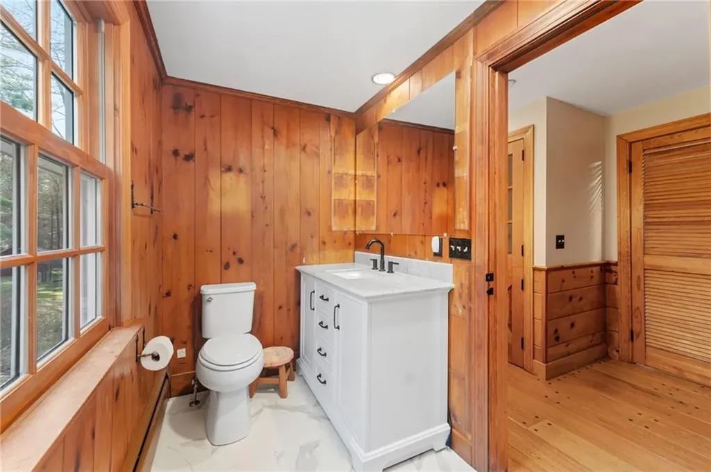 510 Reservoir Road Burrillville RI 02859