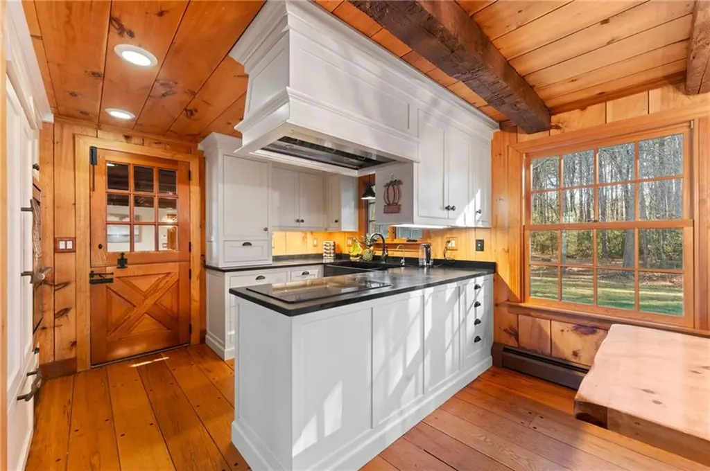 510 Reservoir Road Burrillville RI 02859