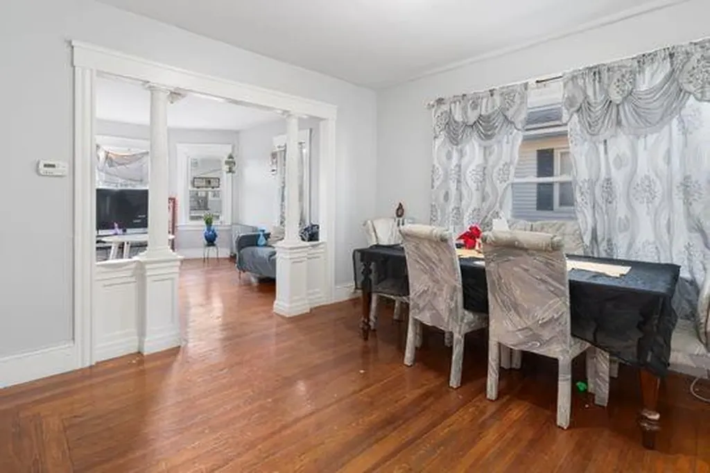 67 Ardoene Street Providence RI 02907
