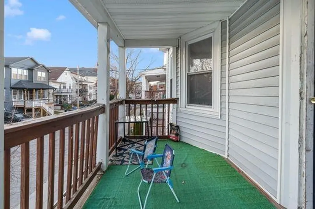 67 Ardoene Street Providence RI 02907
