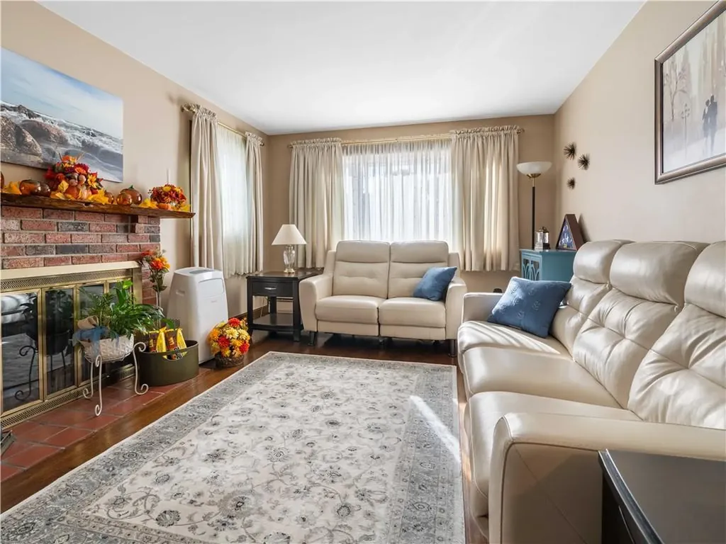 14 Vernon Street Warren RI 02885