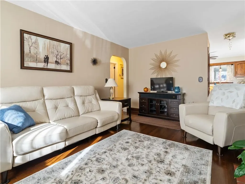 14 Vernon Street Warren RI 02885