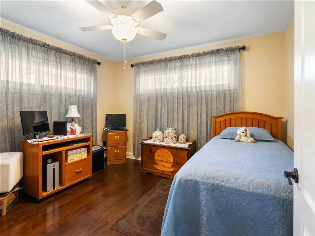 14 Vernon Street Warren RI 02885