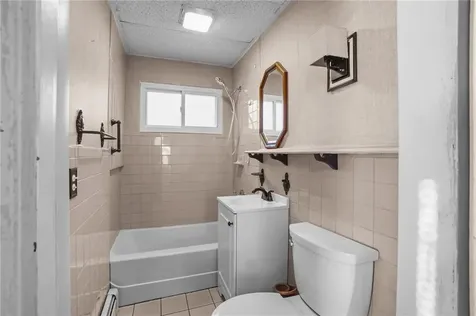 95 Dewolf Avenue Bristol RI 02809