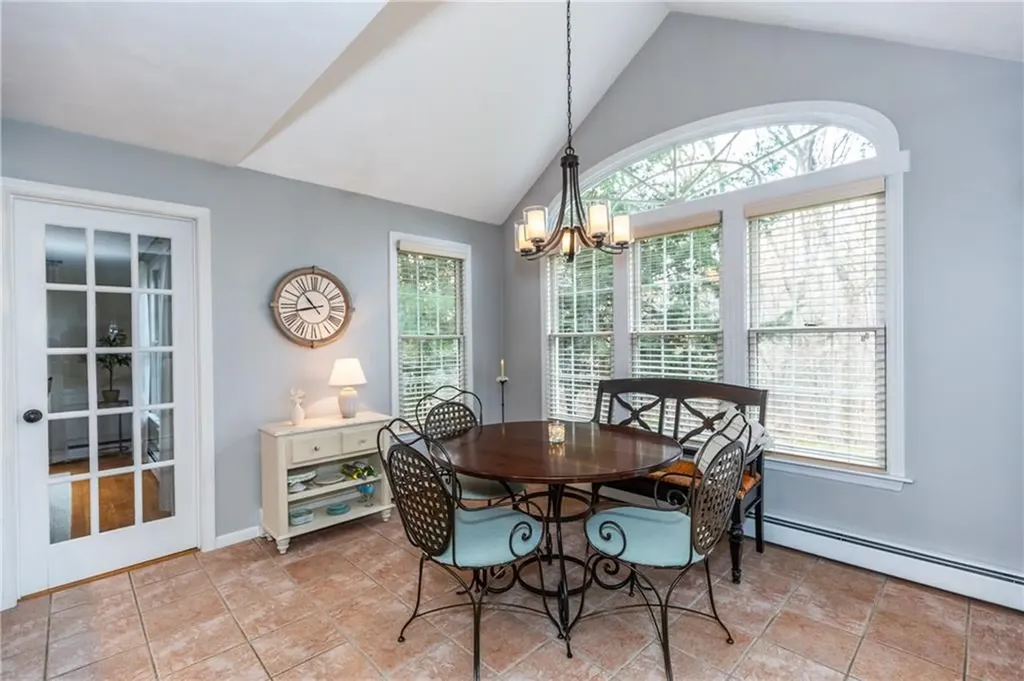 21 Aspen Lane Smithfield RI 02828