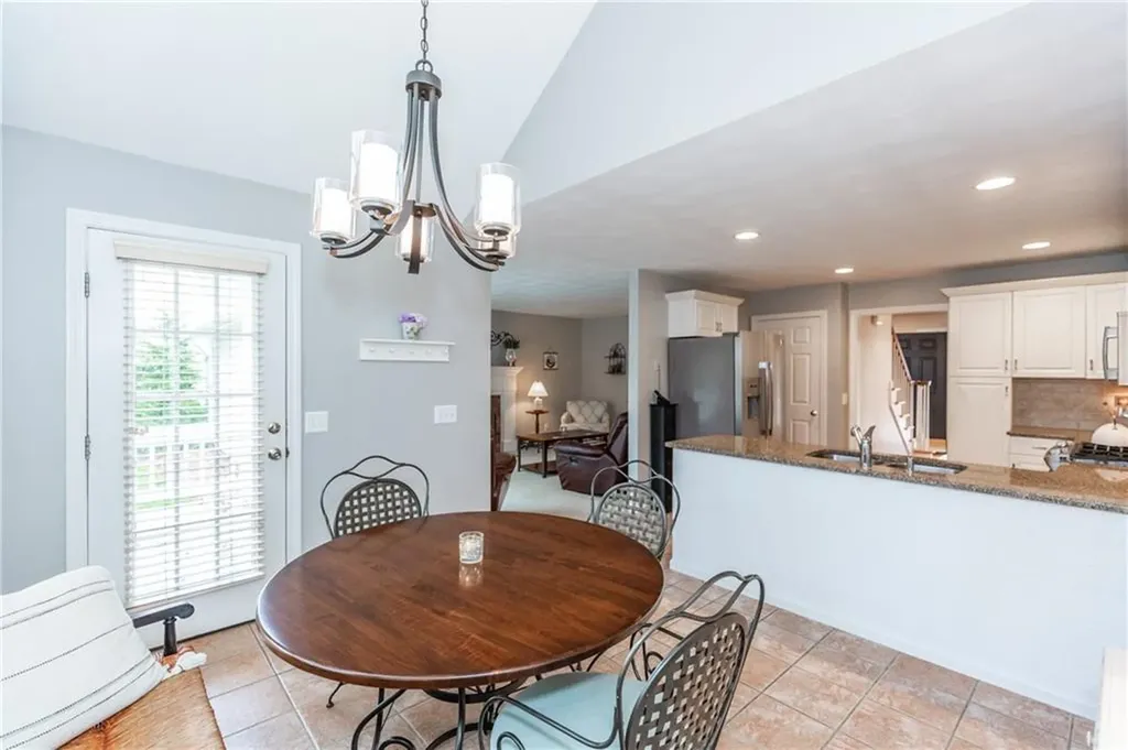 21 Aspen Lane Smithfield RI 02828