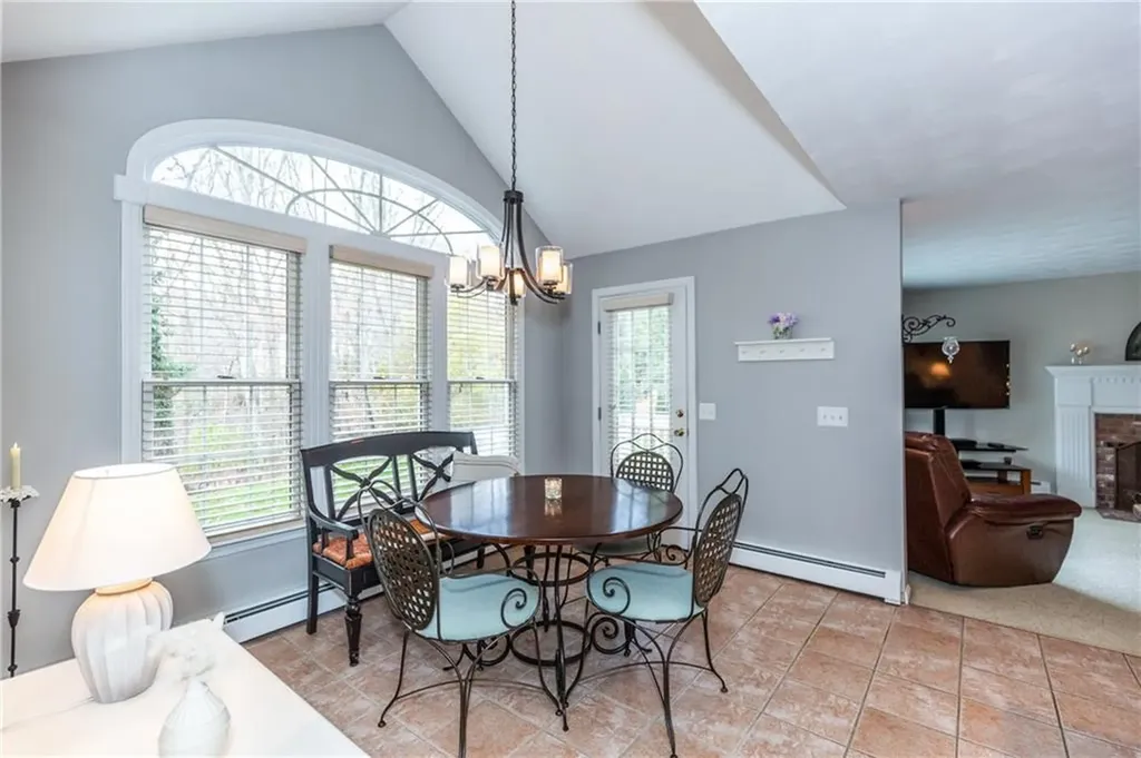 21 Aspen Lane Smithfield RI 02828