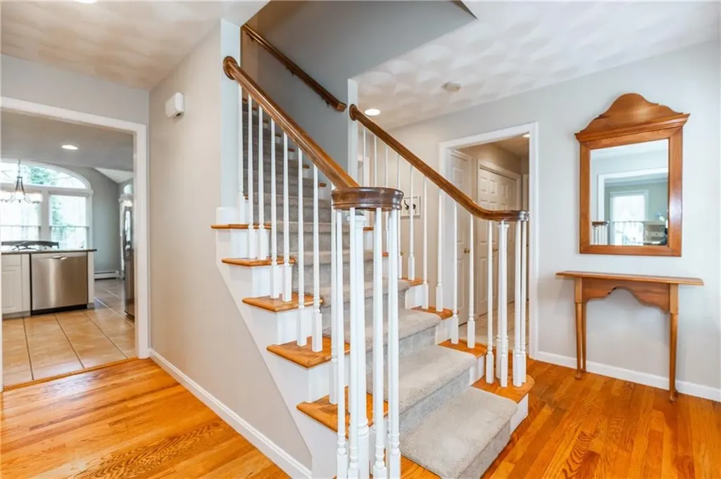 21 Aspen Lane Smithfield RI 02828