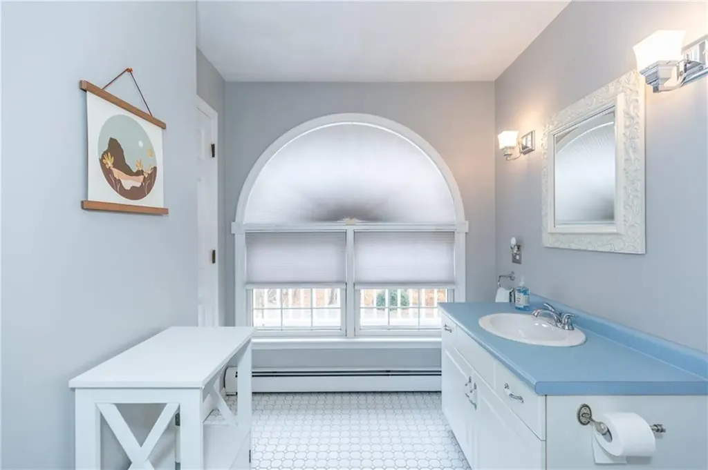 21 Aspen Lane Smithfield RI 02828