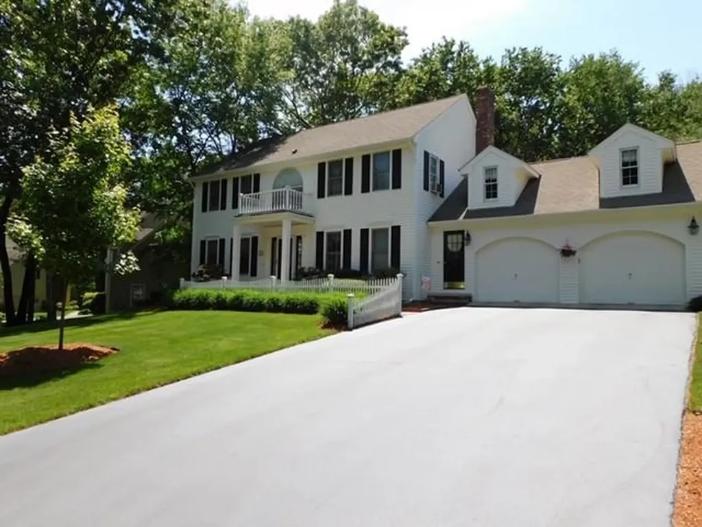 21 Aspen Lane Smithfield RI 02828