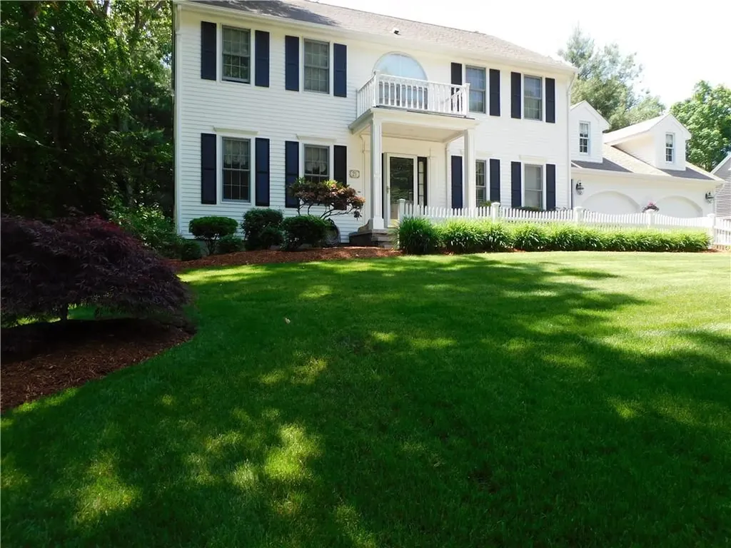 21 Aspen Lane Smithfield RI 02828