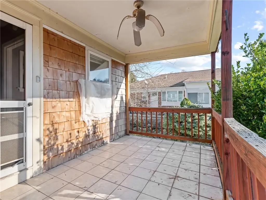 42 Belcourt Avenue North Providence RI 02911