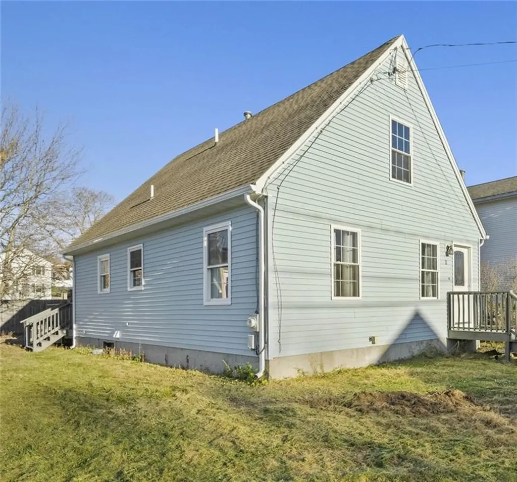 2 Plant Street Cumberland RI 02864