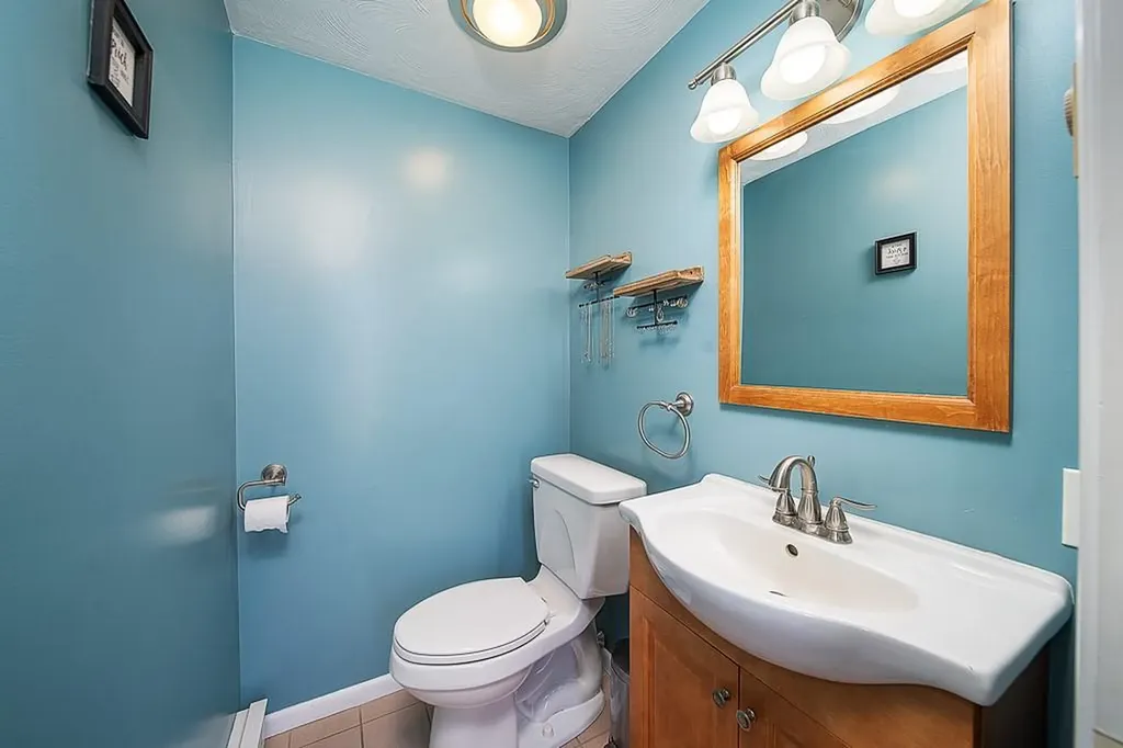 636 Franklin Road Coventry RI 02816