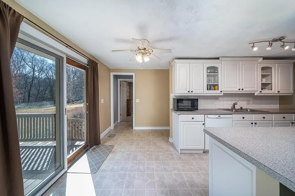 636 Franklin Road Coventry RI 02816