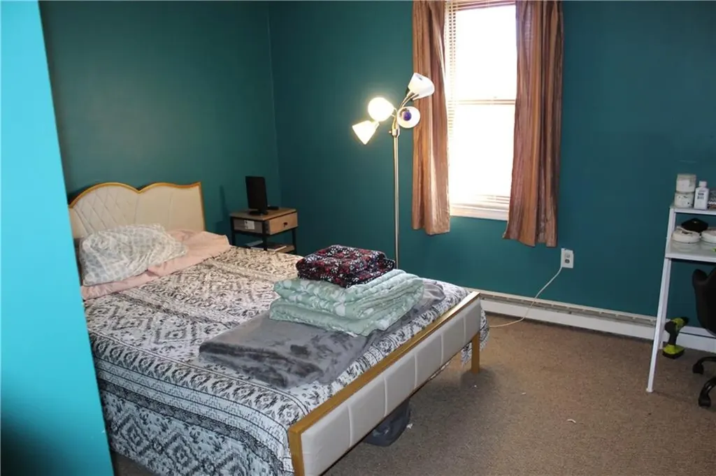 206 Arthurs Way Burrillville RI 02859