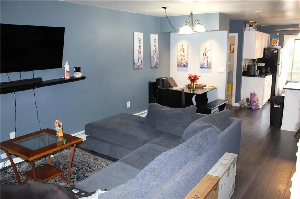 206 Arthurs Way Burrillville RI 02859