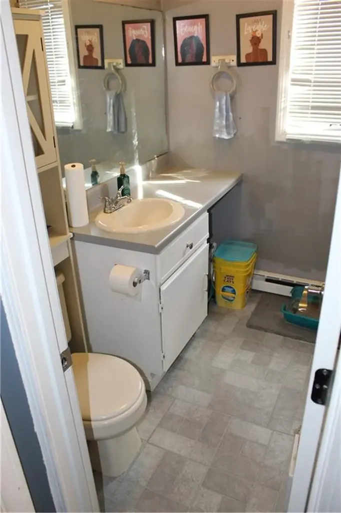 206 Arthurs Way Burrillville RI 02859