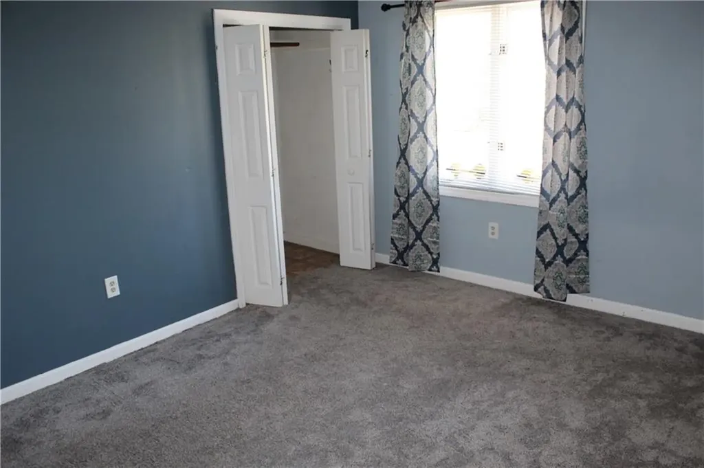 206 Arthurs Way Burrillville RI 02859