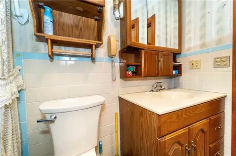 119 Holmes Road Warwick RI 02888