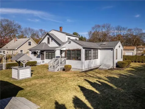 119 Holmes Road Warwick RI 02888