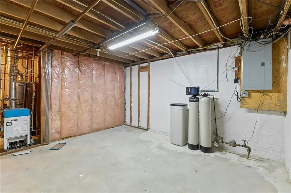 210 Macklin Street Cranston RI 02920