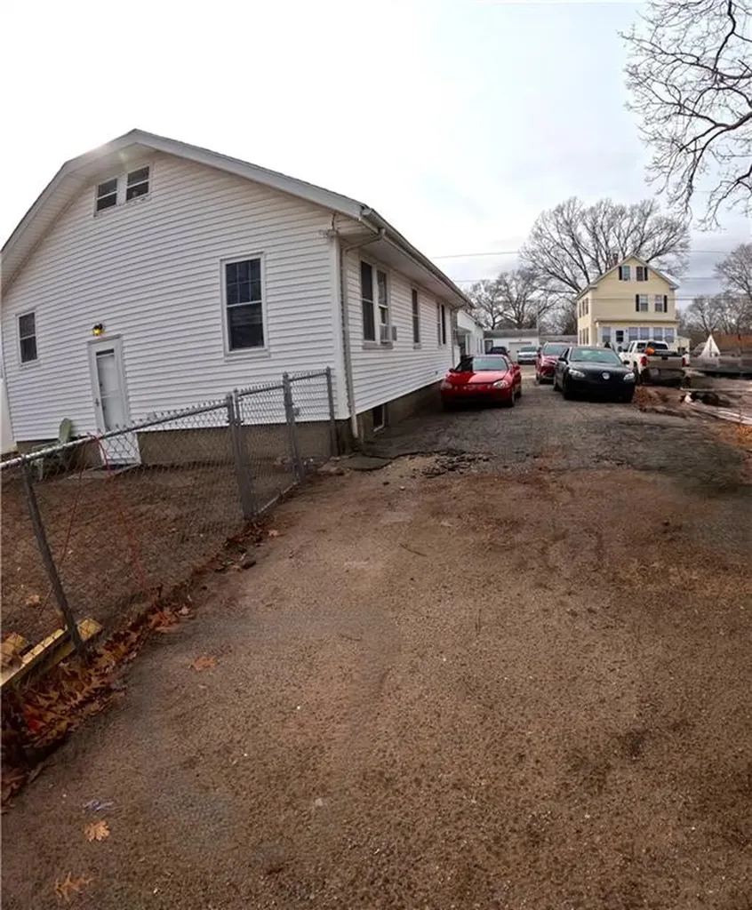 122 Harrington Avenue Warwick RI 02888