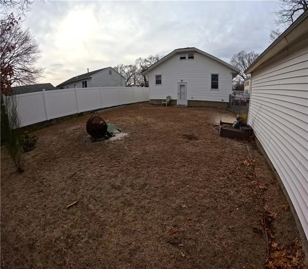 122 Harrington Avenue Warwick RI 02888