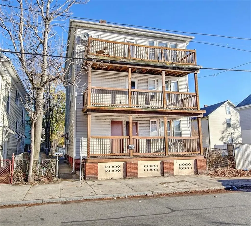 206 Messer Street Providence RI 02909