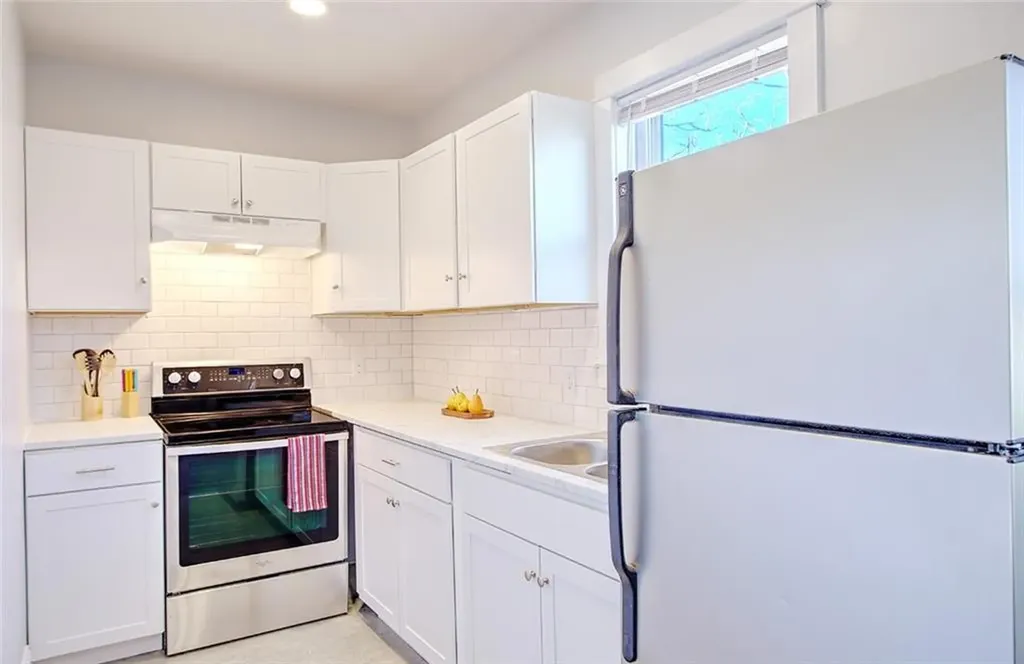 206 Messer Street Providence RI 02909