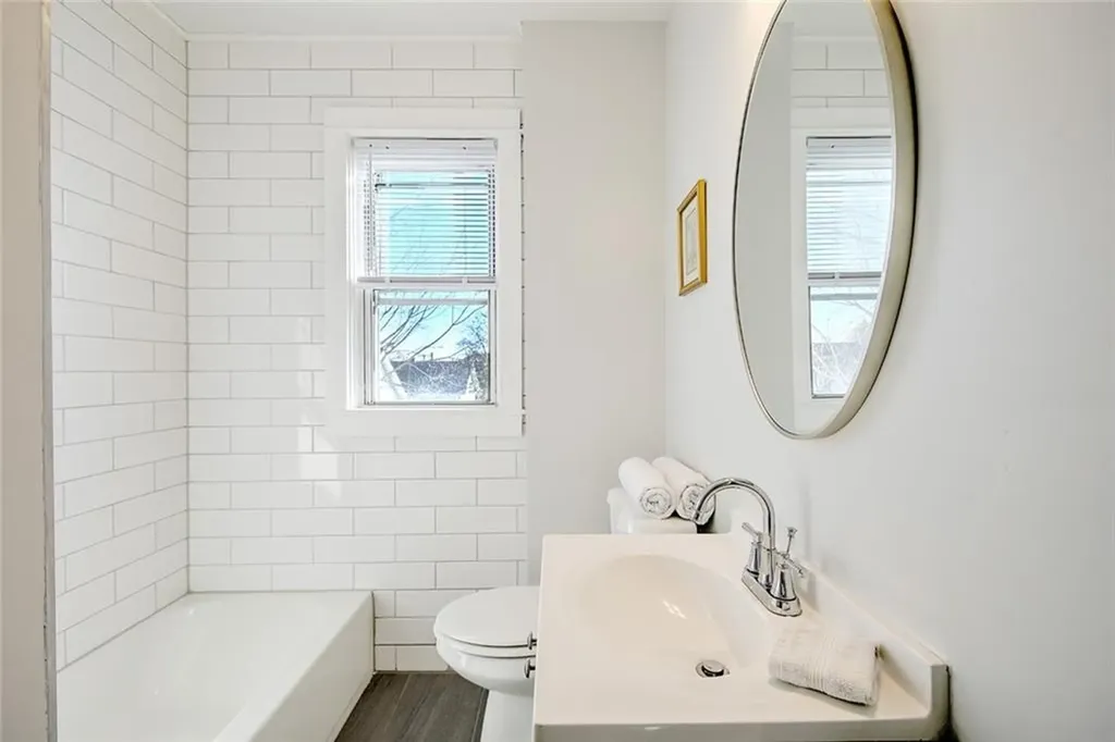 206 Messer Street Providence RI 02909