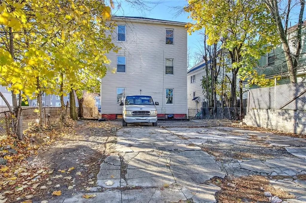 206 Messer Street Providence RI 02909