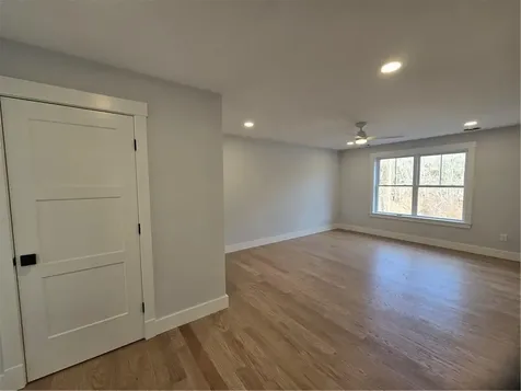 1452 Old Louisquisett Pike Lincoln RI 02865