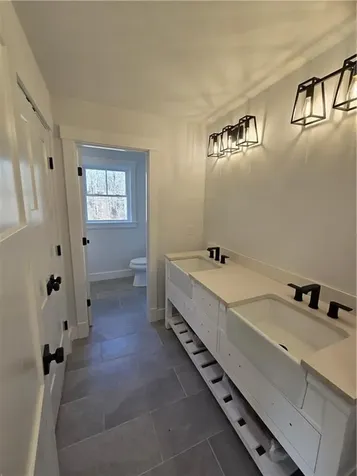 1452 Old Louisquisett Pike Lincoln RI 02865